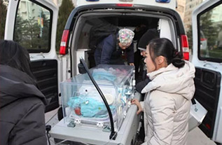 若羌县妇婴监护型护送